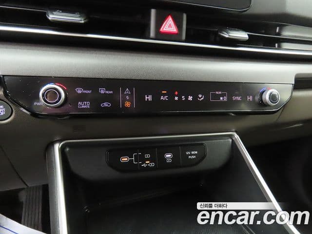 Kia Carnival 2024 — ფოტო 14/20