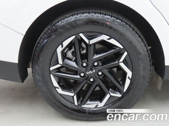 Kia Carnival 2024 — ფოტო 20/20