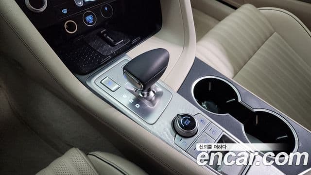 Genesis G70 2023 — ფოტო 1/20