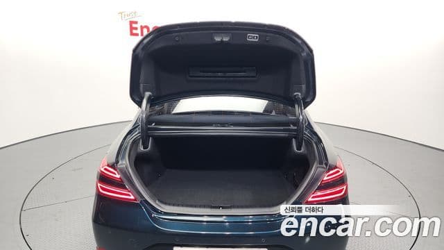 Genesis G70 2023 — ფოტო 13/20