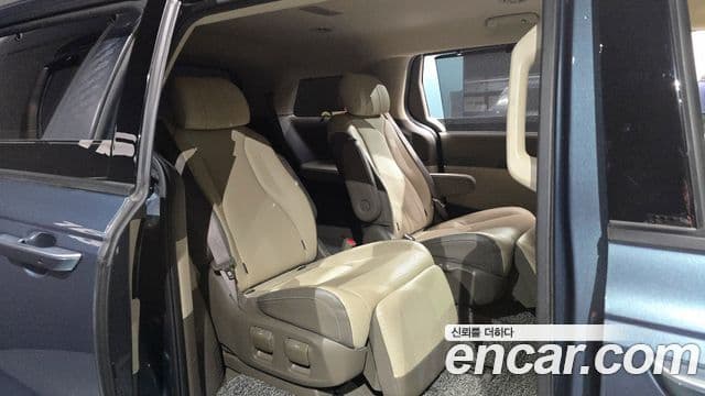 Kia Carnival 2021 — Şəkil 12/20
