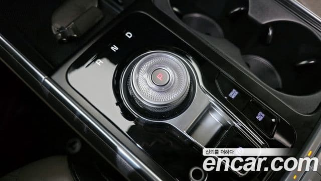 Kia Carnival 2023 — Şəkil 9/20