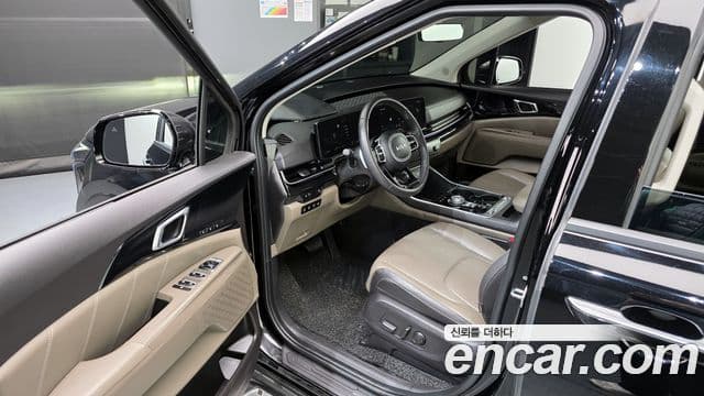 Kia Carnival 2023 — Şəkil 10/20