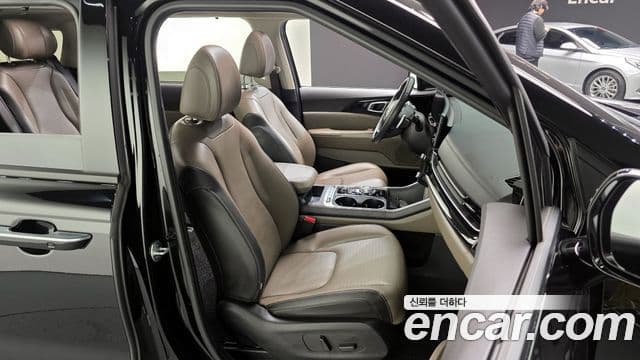 Kia Carnival 2023 — Şəkil 12/20