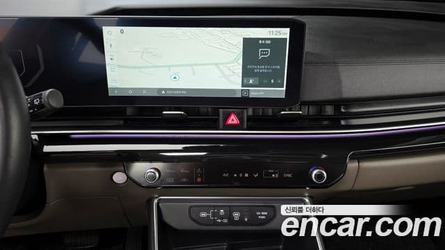Kia Carnival 2023 — Şəkil 19/20