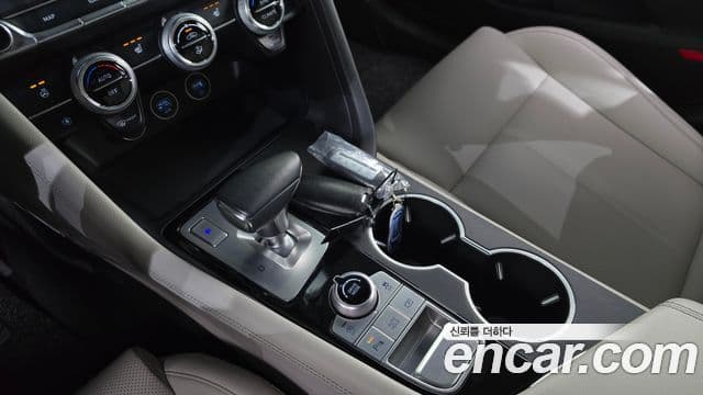 Genesis G70 2021 — Şəkil 9/20