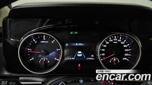 Kia Carnival 2023 — Şəkil 7/20