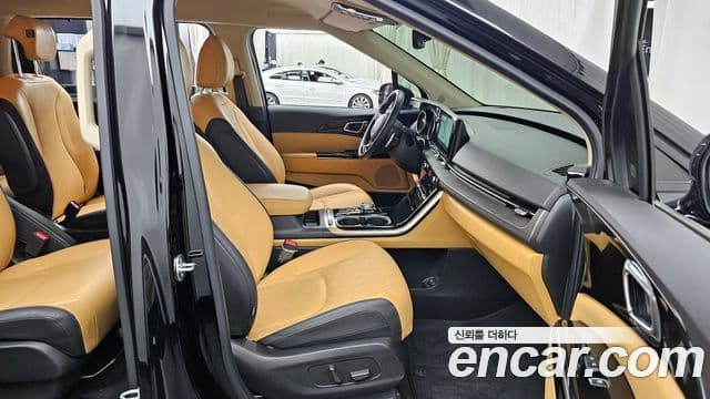 Kia Carnival 2023 — Şəkil 11/20