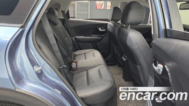 Kia Niro 2021 — Şəkil 12/20