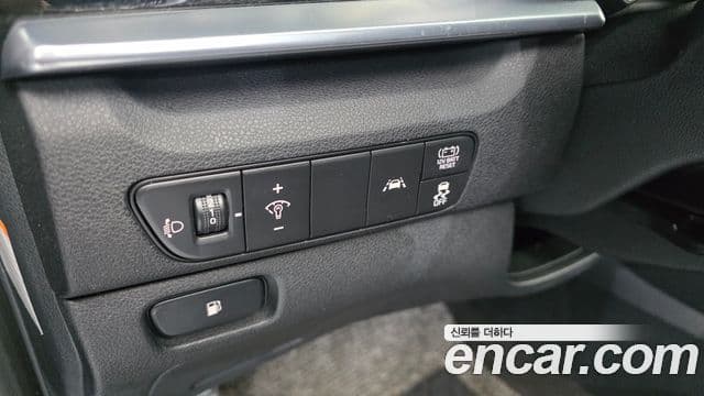Kia Niro 2021 — Şəkil 17/20