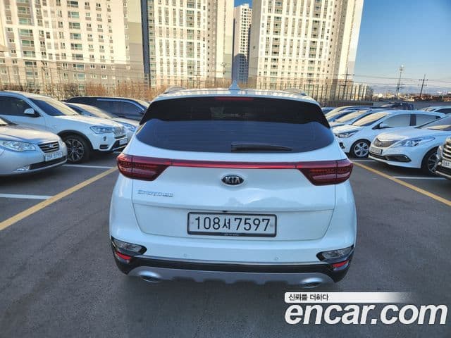 Kia Sportage The Bold 2020 — ფოტო 9/20