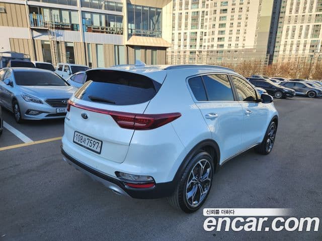 Kia Sportage The Bold 2020 — ფოტო 13/20