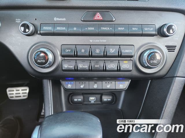 Kia Sportage The Bold 2020 — ფოტო 17/20