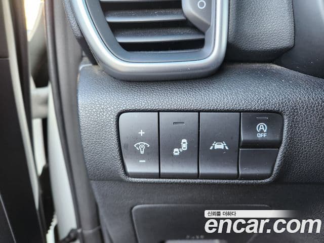 Kia Sportage The Bold 2020 — ფოტო 7/20