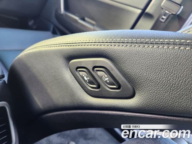 Kia Sportage The Bold 2020 — ფოტო 11/20