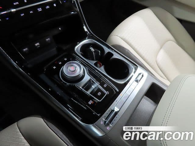 Kia Carnival 2023 — Şəkil 11/20