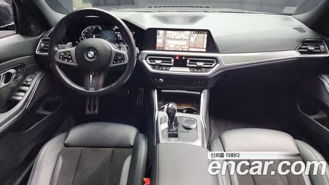 BMW 3 Series 2021 — ფოტო 7/20