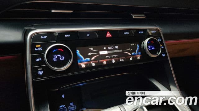 Genesis GV80 2022 — ფოტო 17/20