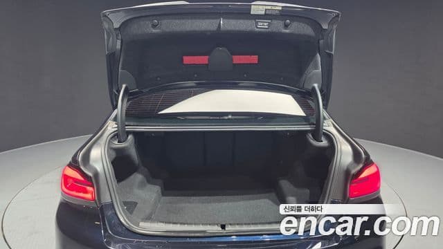 BMW 5 Series 2023 — Photo 16/20