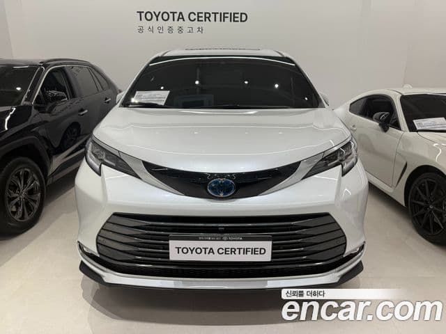 Toyota Sienna 2025 — ფოტო 3/14