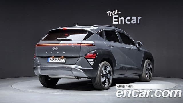 Hyundai Kona 2023 — фото 2 из 20