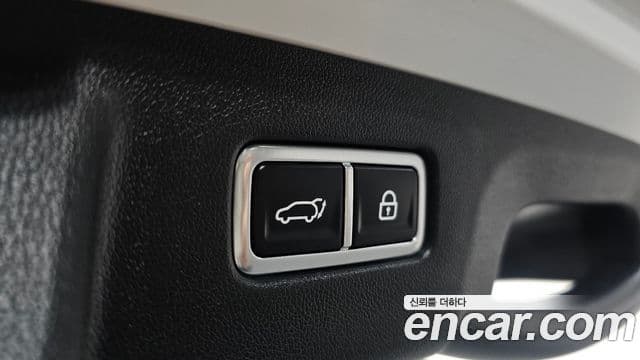 Kia Sorento 2021 — ფოტო 17/20