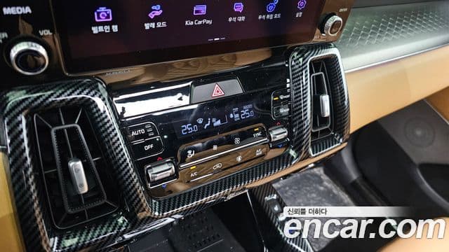 Kia Sorento 2021 — ფოტო 20/20