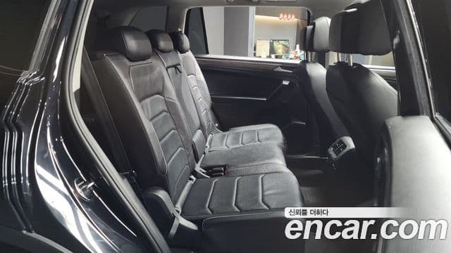 Volkswagen Tiguan Allspace 2022 — ფოტო 12/20