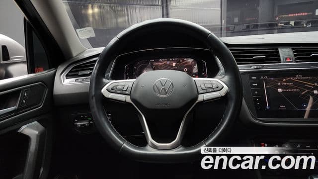 Volkswagen Tiguan Allspace 2022 — ფოტო 13/20