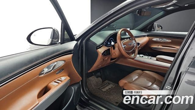Genesis GV70 2021 — Photo 12/20