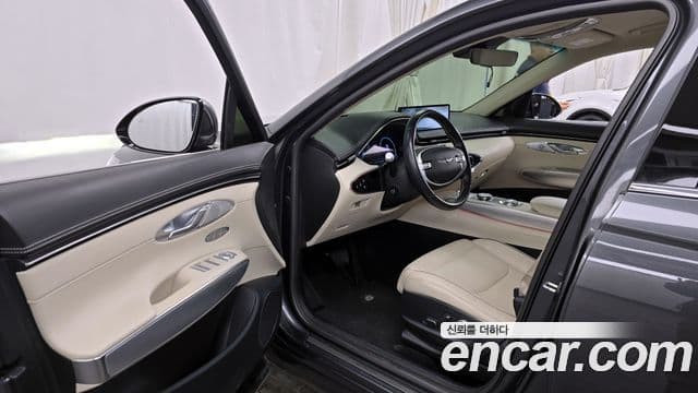 Genesis GV70 2021 — Şəkil 10/20
