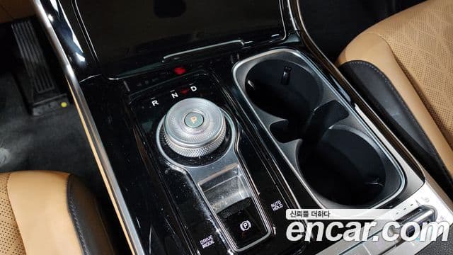 Kia Carnival 2023 — Şəkil 9/20