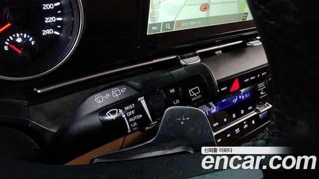 Kia Carnival 2023 — Şəkil 18/20
