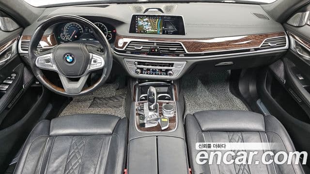 BMW 7 Series 2018 — Фото 7/20