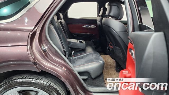 Genesis GV70 2021 — Şəkil 12/20