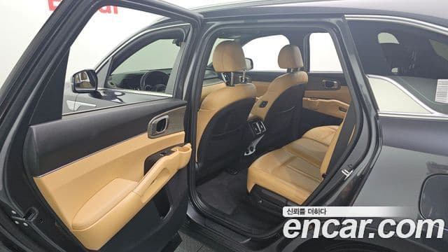 Kia Sorento 2022 — Şəkil 12/20