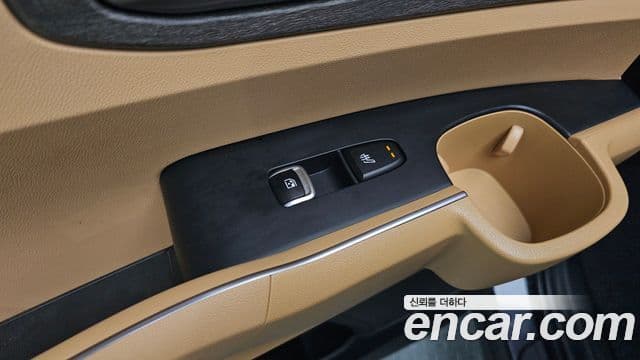 Kia Sorento 2022 — Şəkil 18/20