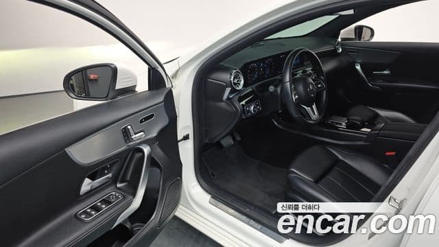 Mercedes-Benz A-Class 2021 — Фото 11/20