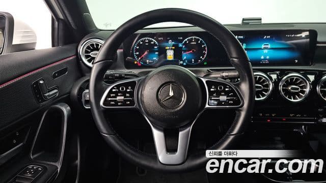 Mercedes-Benz A-Class 2021 — Фото 13/20
