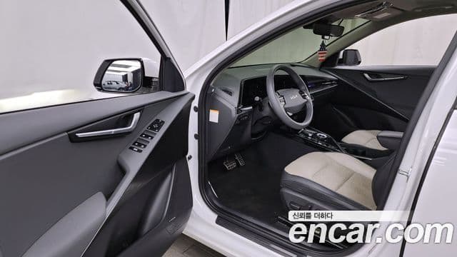 Kia Niro 2022 — Şəkil 9/20