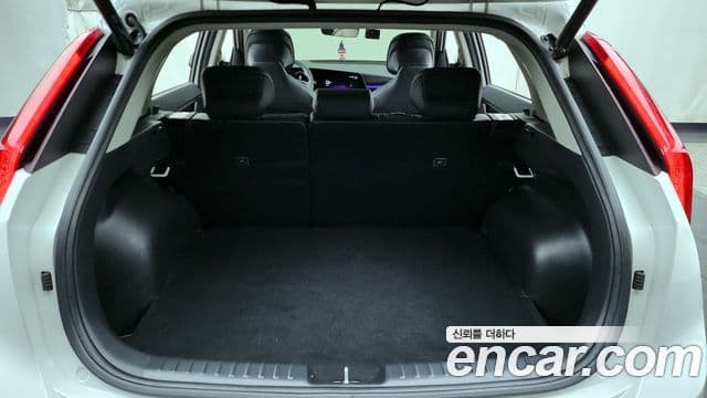 Kia Niro 2022 — Şəkil 20/20