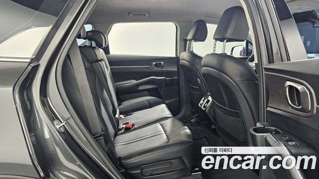 Kia Sorento 2023 — ფოტო 12/20