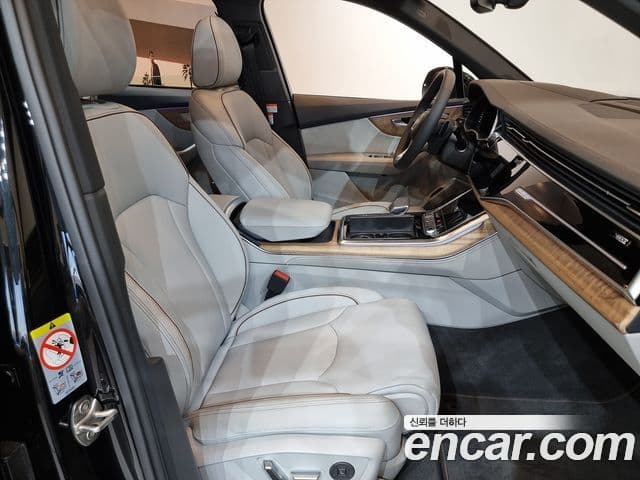 Audi Q7 2024 — фото 8 из 20