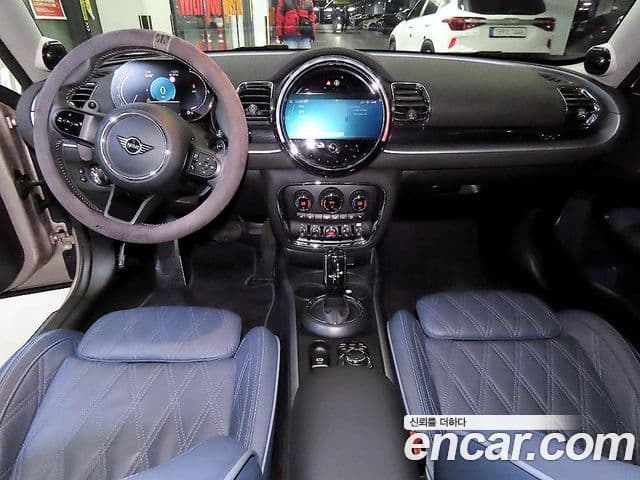 Mini Cooper S Clubman 2022 — ფოტო 15/20