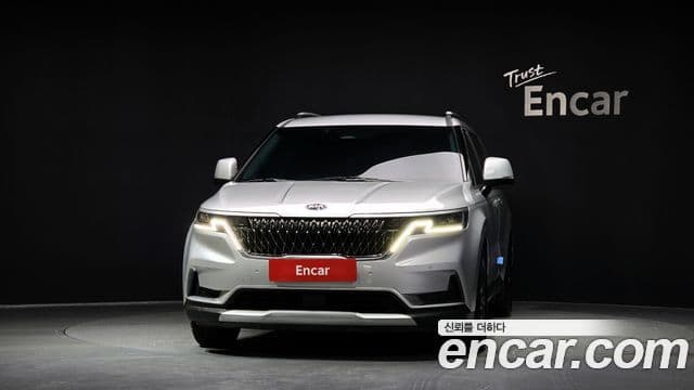 Kia Carnival 2021 — ფოტო 4/20