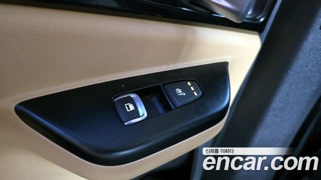 Kia Carnival 2021 — ფოტო 7/20