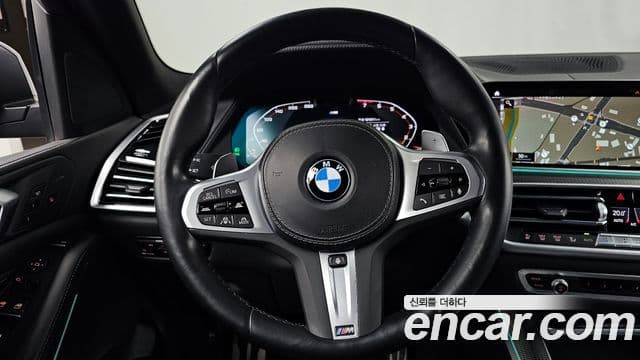 BMW X5 2022 — ფოტო 13/20