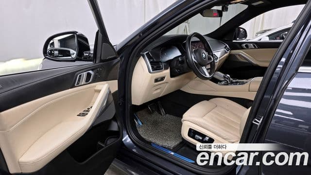 BMW X6 2021 — Photo 2/20