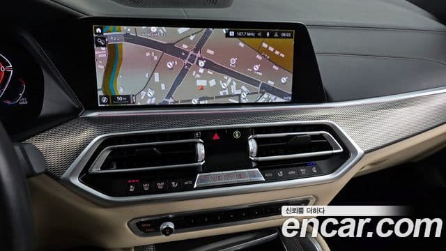BMW X6 2021 — Photo 13/20
