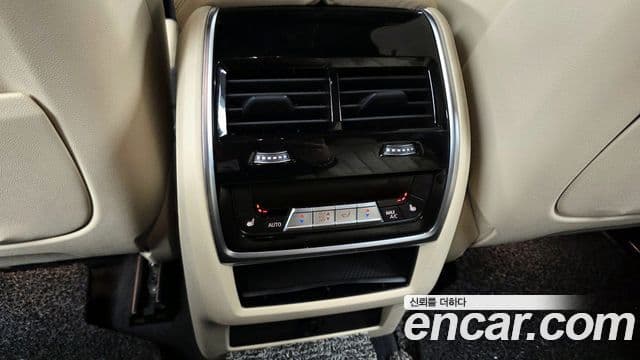 BMW X6 2021 — Photo 6/20